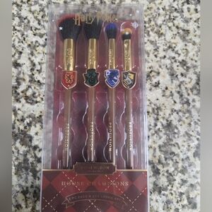 Harry Potter X Profusion Hogwarts House Makeup Brush Set